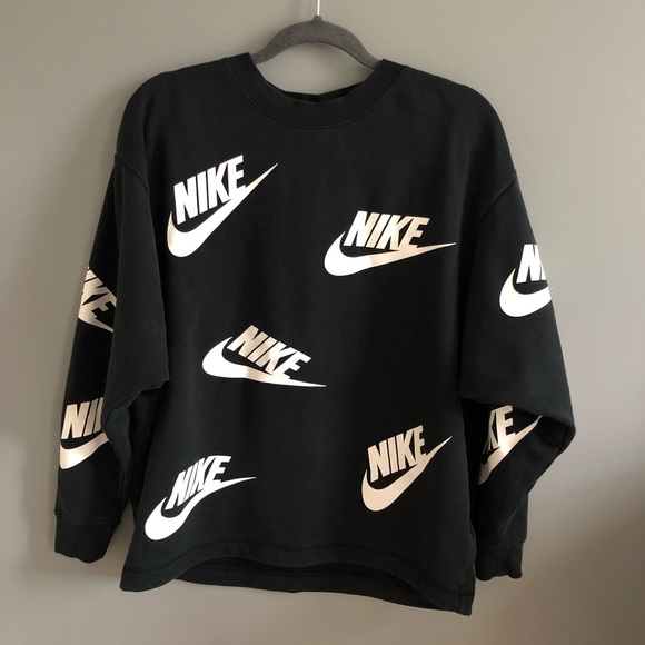 nike oversized sweatshirt